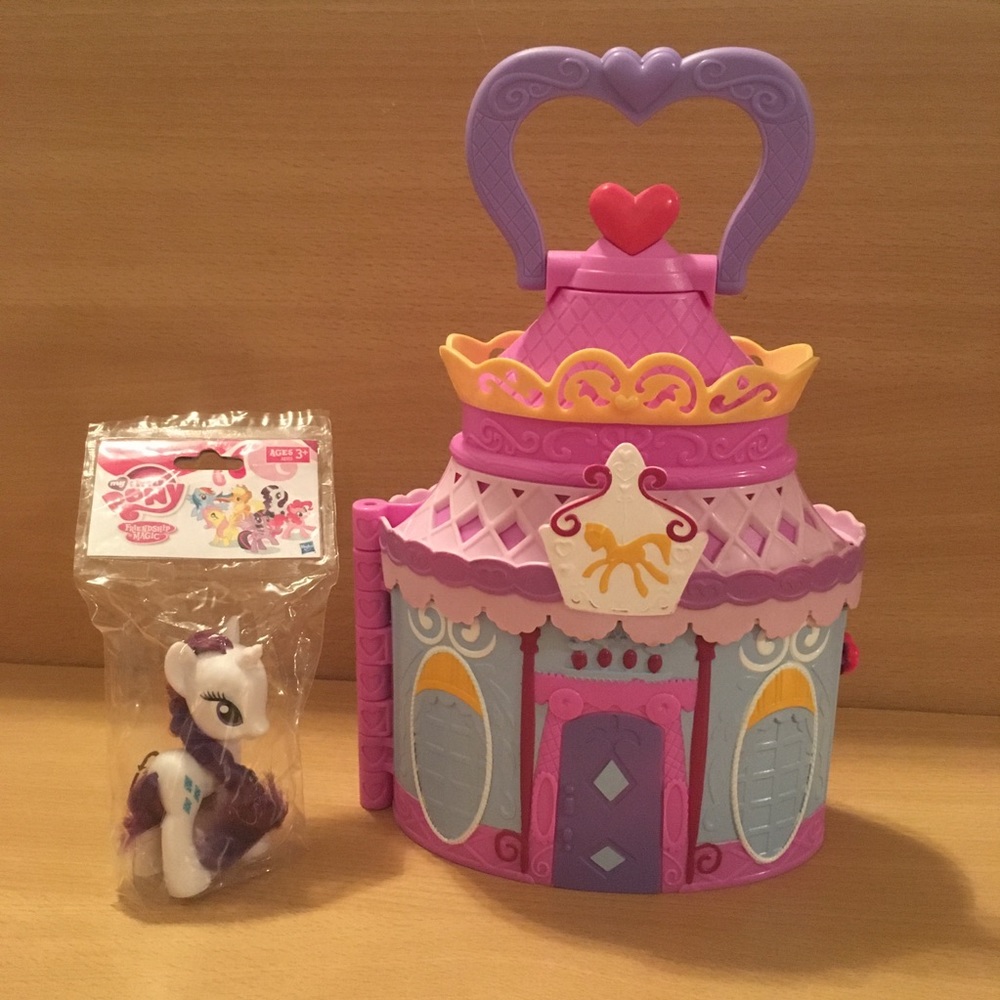 MLP House Rarity’s Fashion Boutique Playset + Pony